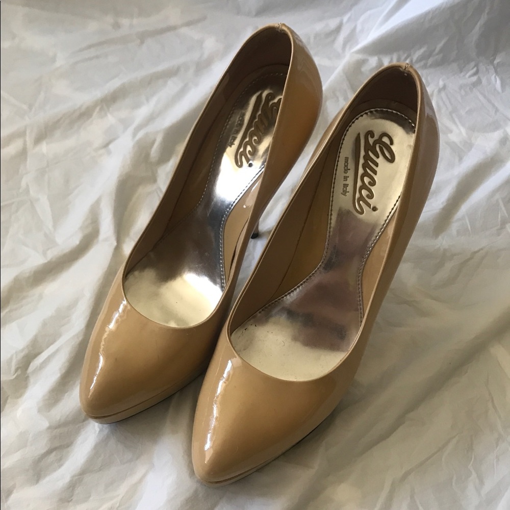 Gucci pumps sz 37.5